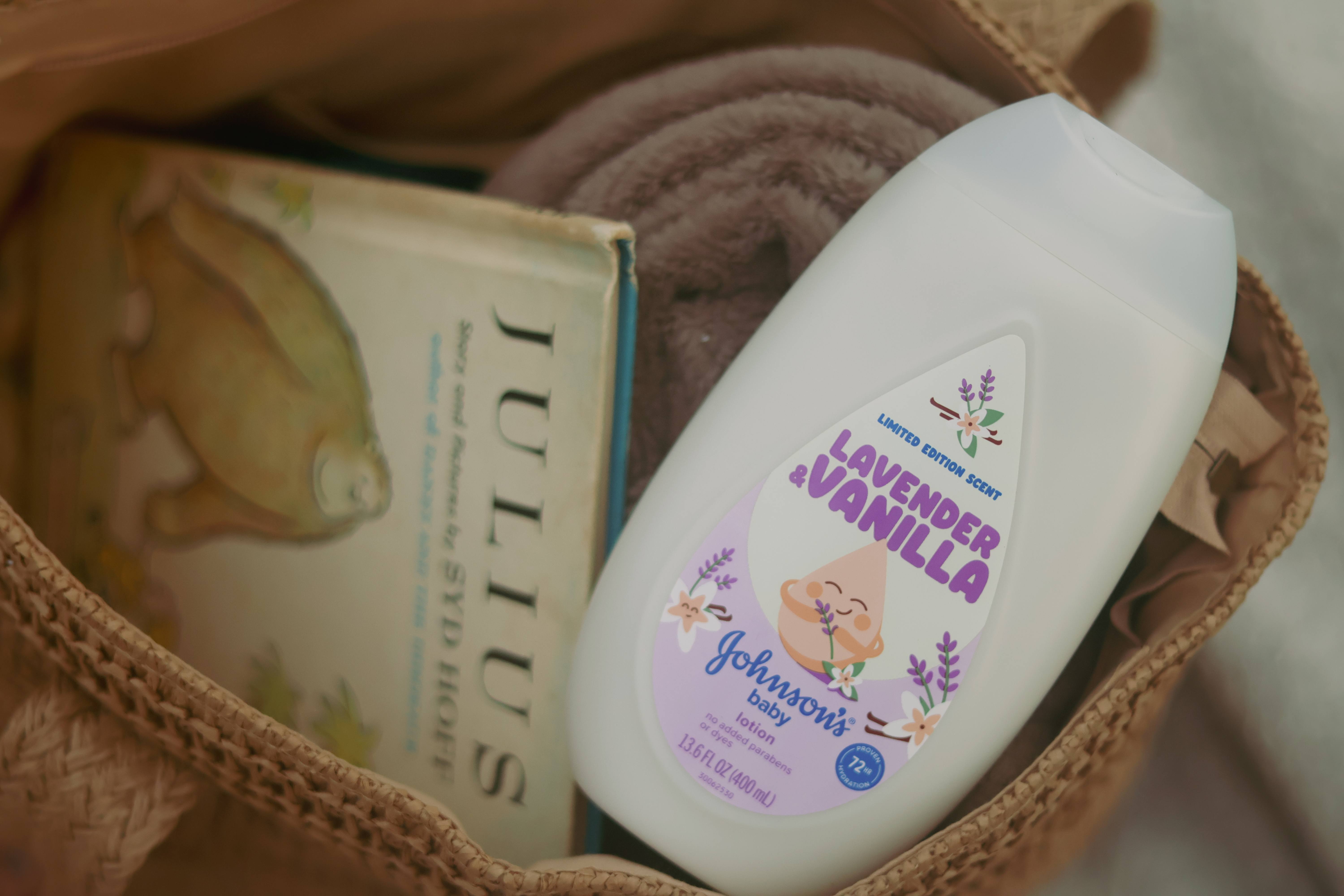 Johnson's Lavender & Vanilla In The Tote